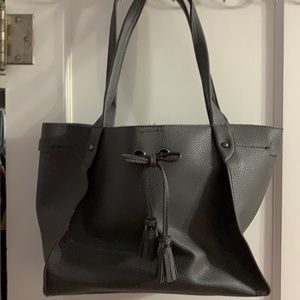 Jessica Simpson purse